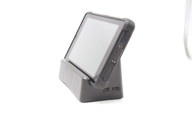 ACC-S108-DKN1_Angle_Right_w_Tablet_2