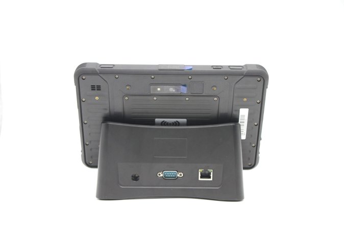 ACC-S108-DKN1_Back_w_tablet